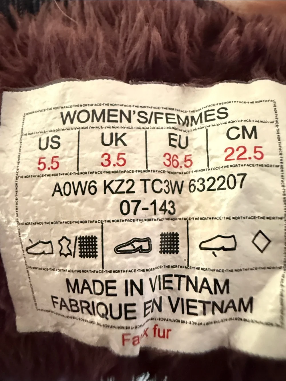 The North Face Shellista II PURPLE Faux Fur Lined w/Cable Knit Cuff-Size 5.5